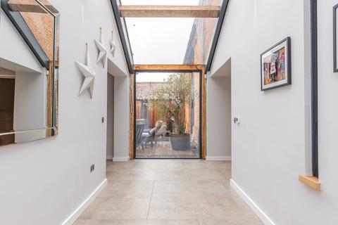 5 bedroom barn for sale, A Standout Chain-Free Barn Conversion in the Desirable Village of Alby