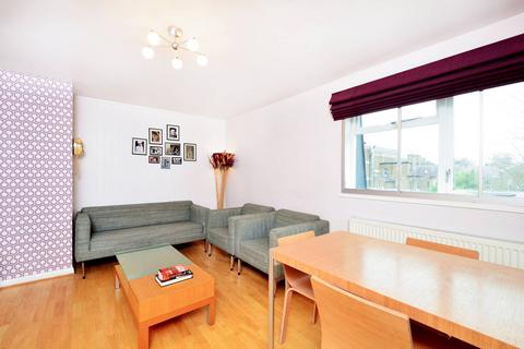 1 bedroom flat to rent, Gumley Gardens, Isleworth, TW7