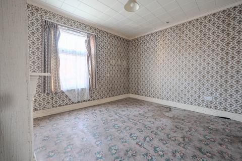 4 bedroom terraced house for sale, St. Ives Mount, Leeds, West Yorkshire