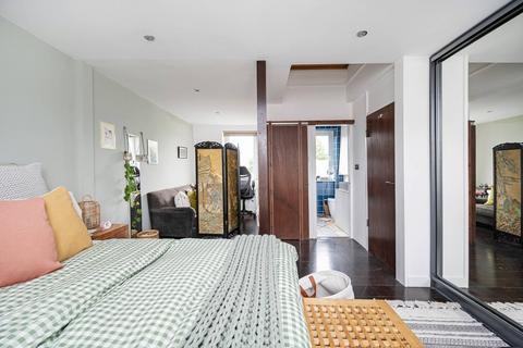 2 bedroom flat to rent, Regan Way, Hoxton, London, N1