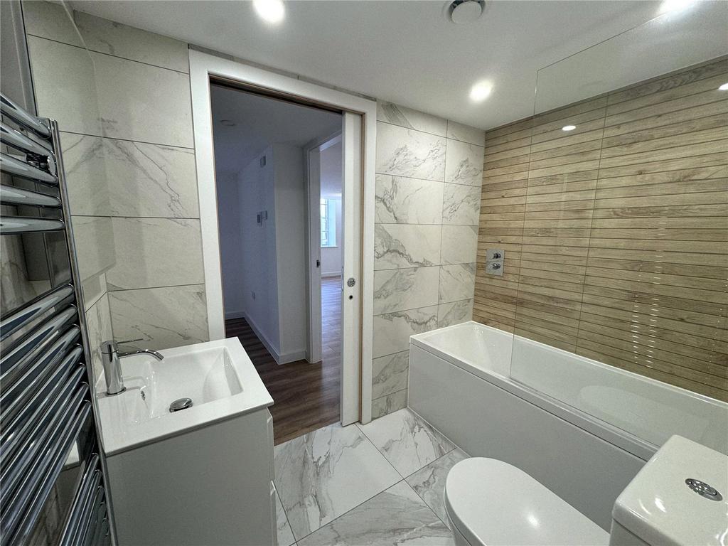 Flat 101