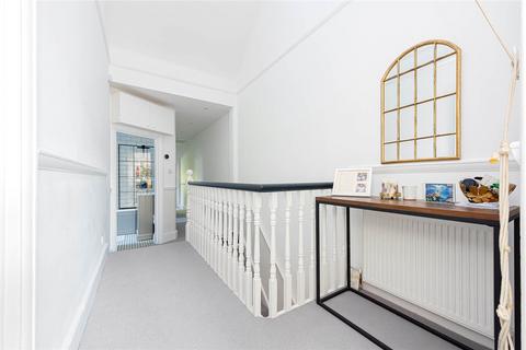 3 bedroom apartment for sale, Monson Road, London, NW10