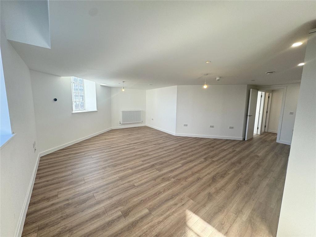 Flat 302
