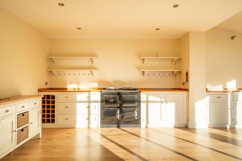 4 bedroom detached house to rent, Orchard House, Shipton By Beningbrough, York, YO31 7AA