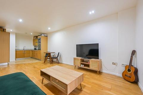 1 bedroom flat for sale, City Tower, Canary Wharf, London, E14