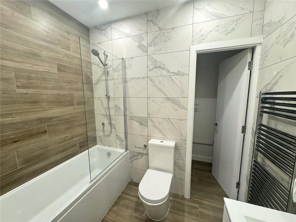 Flat 401