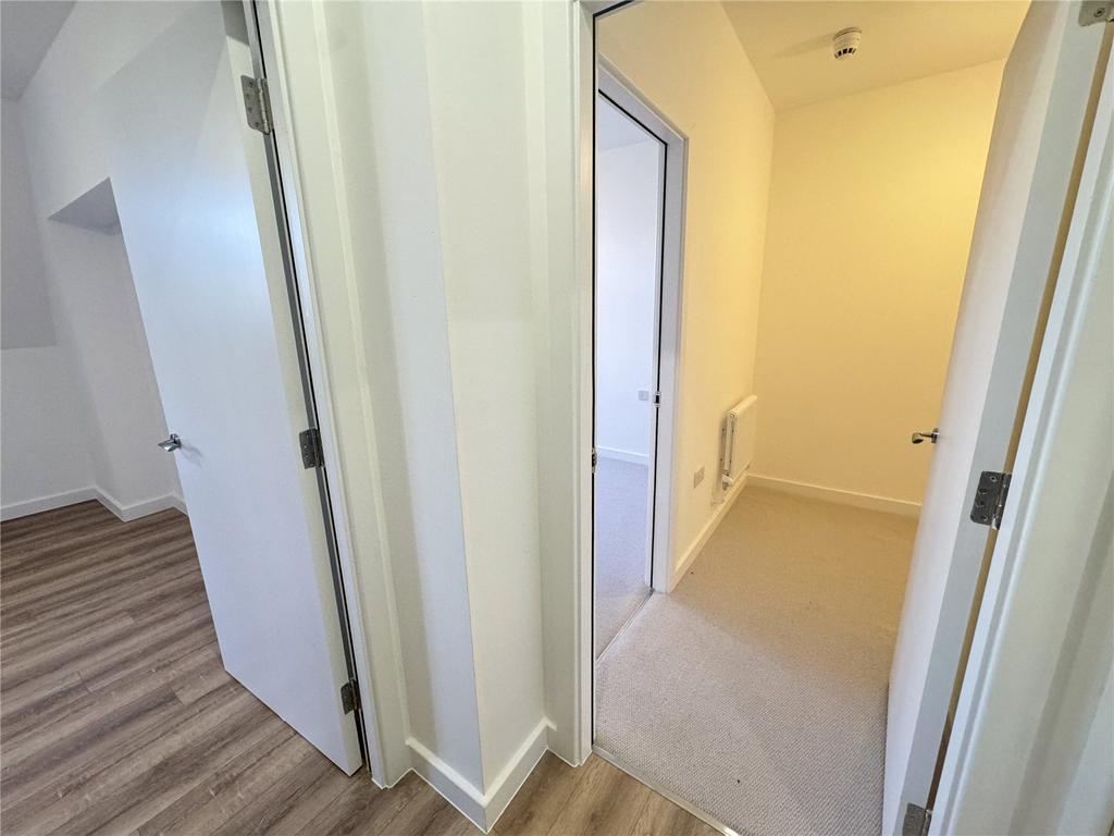 Flat 401