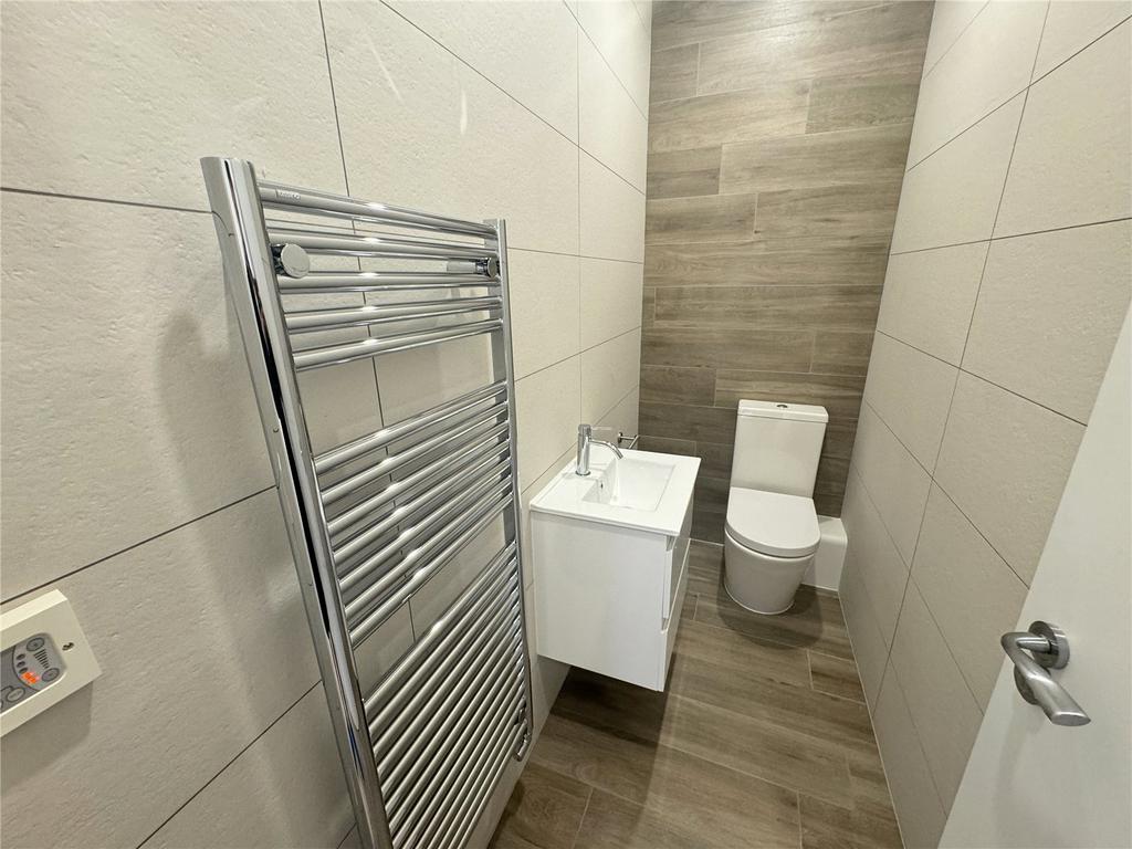 Flat 402