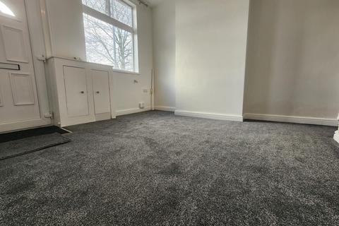 2 bedroom terraced house to rent, Stoke Old Road, Stoke-on-Trent, ST4