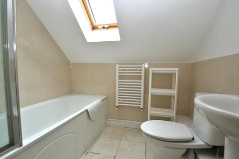 2 bedroom flat to rent, Carpenters Lane, Bristol BS31