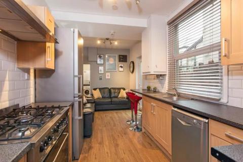 undefined, Inverness Place, Roath, Cardiff