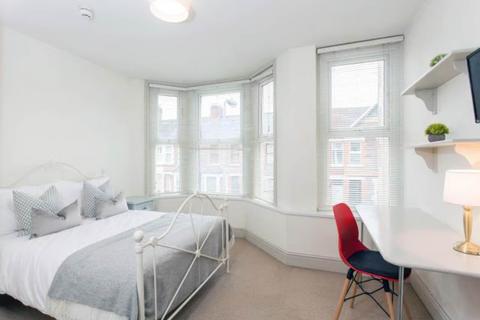 undefined, Inverness Place, Roath, Cardiff