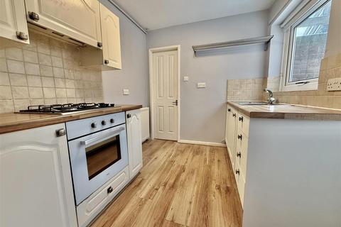 2 bedroom apartment to rent, Brack Terrace, Bill Quay, Gateshead