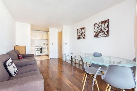 2 bedroom flat to rent, Viridian Apartments, 75 Battersea Park Road, London, SW8