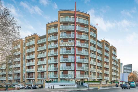 2 bedroom flat to rent, Viridian Apartments, 75 Battersea Park Road, London, SW8