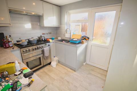 3 bedroom terraced house for sale, Counts Farm Road, Corby, NN18