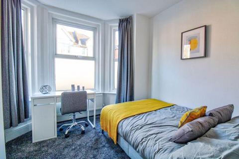 undefined, 60 Harborough Road, Southampton, SO15