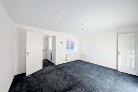 3 bedroom detached house to rent, Frickley Drive, South Elmsall, Pontefract, West Yorkshire, WF9
