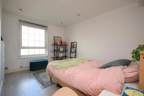 2 bedroom apartment for sale, Barville Close, London