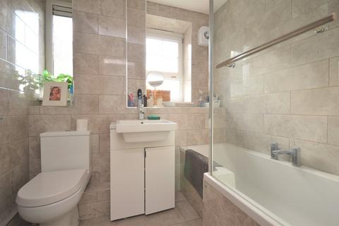 2 bedroom apartment for sale, Barville Close, London