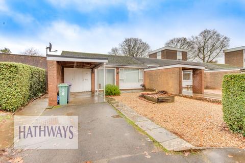 2 bedroom property to rent, Cae Rhedyn, Croesyceiliog, NP44
