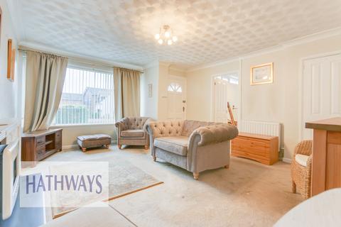 2 bedroom property to rent, Cae Rhedyn, Croesyceiliog, NP44
