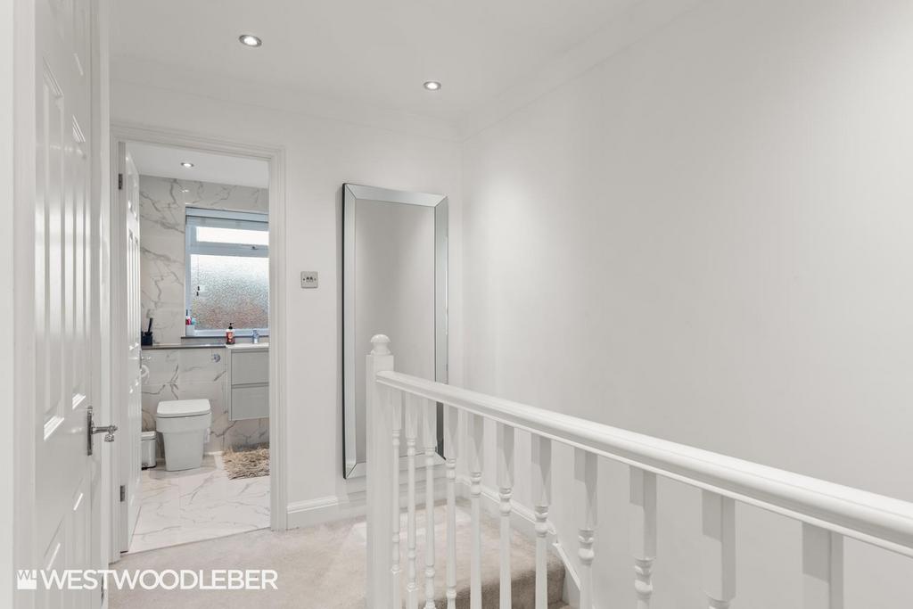 Woolmans Close 20.jpg