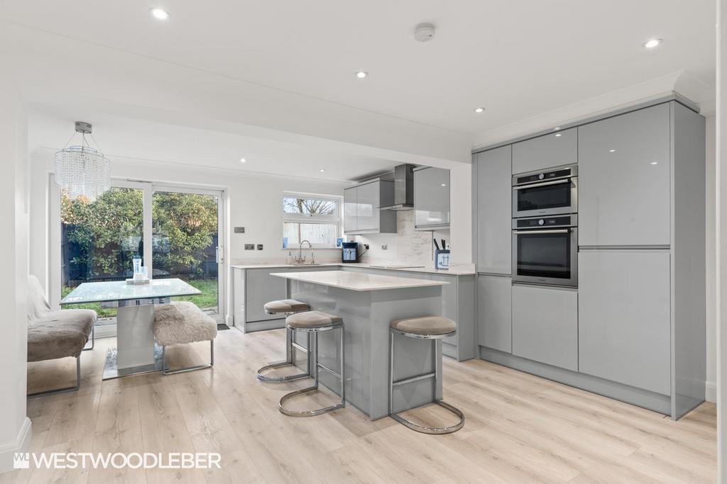 Woolmans Close 7.jpg