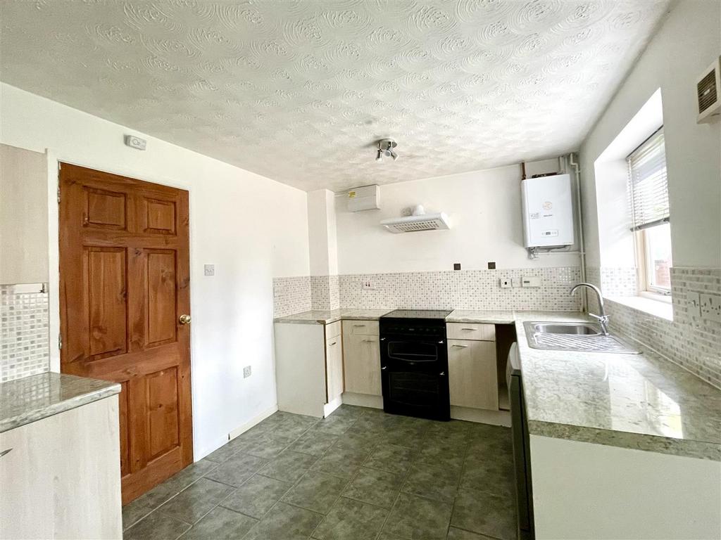 Kitchen Main.JPG