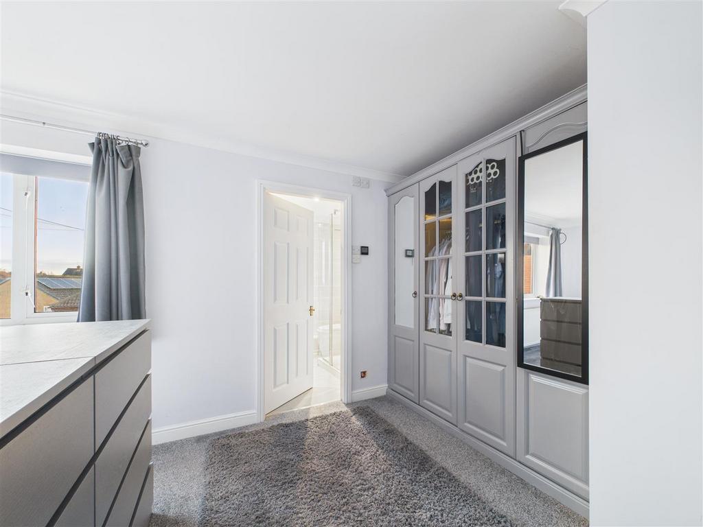 CAM03303 G0-PR0264-STILL024.jpg