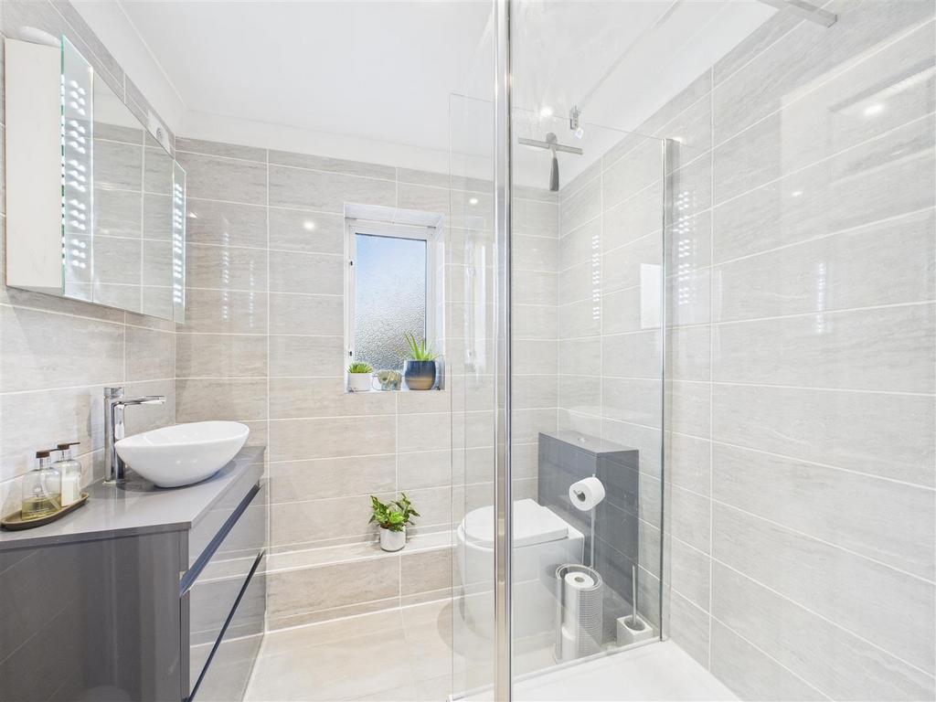 CAM03303 G0-PR0264-STILL027.jpg