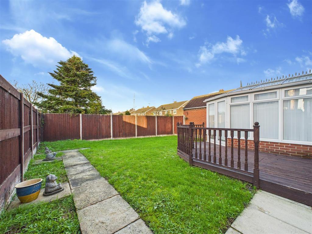 CAM03303 G0-PR0264-STILL005.jpg