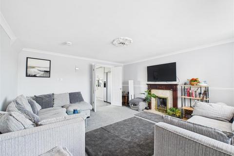 3 bedroom detached house for sale, Greenacre Park, Gilberdyke