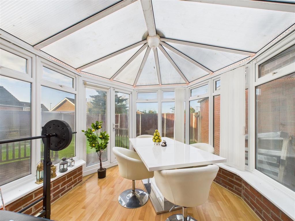 CAM03303 G0-PR0264-STILL019.jpg