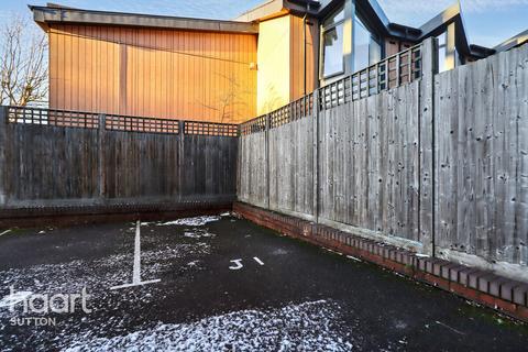 1 bedroom flat for sale, East Street, EPSOM