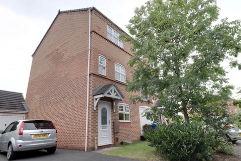 3 bedroom property to rent, Hainer Close, Stafford ST17