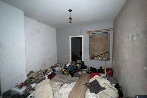 3 bedroom terraced house for sale, 142 London Road, Newcastle- under- Lyme, Staffordshire, ST5 7JD