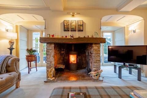 undefined, Cleeve Prior WR11