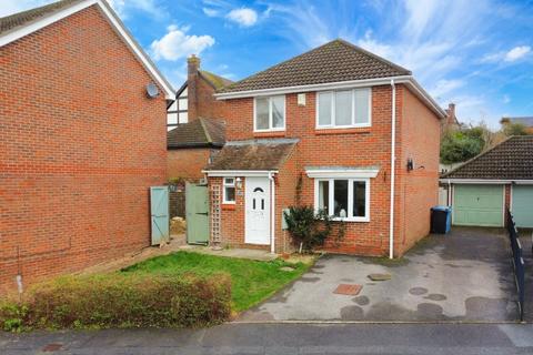 3 bedroom detached house for sale, Sundew Road, Broadstone BH18
