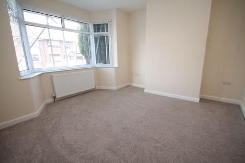 3 bedroom semi-detached house to rent, Worcester Road, Manchester M24