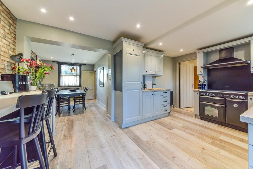 Open plan Kitchen di