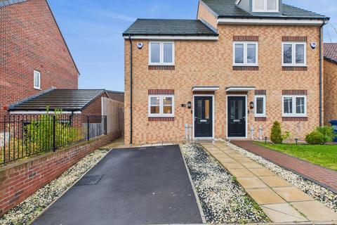 2 bedroom semi-detached house for sale, Howick Drive, Newcastle Upon Tyne, NE5
