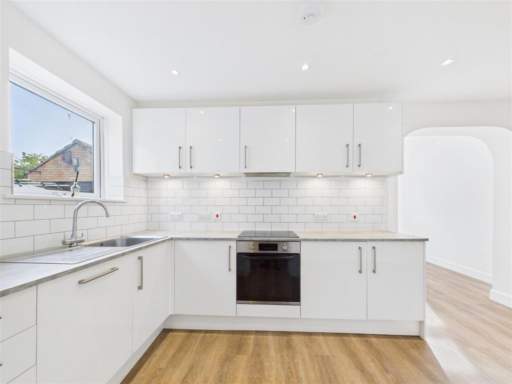 CAM04360 G0-PR0183-STILL006.jpg