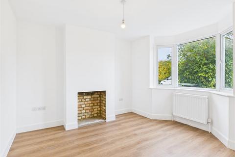 3 bedroom house to rent, Station Road, Henlow SG16