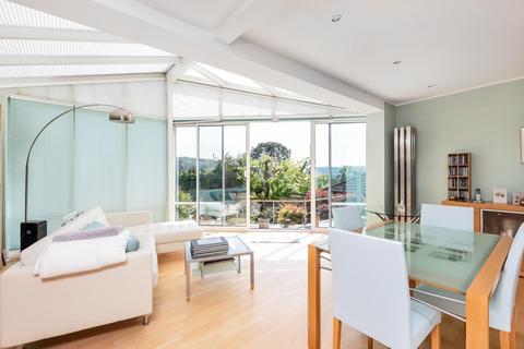 4 bedroom detached house to rent, Bennetts Road, Bath BA1