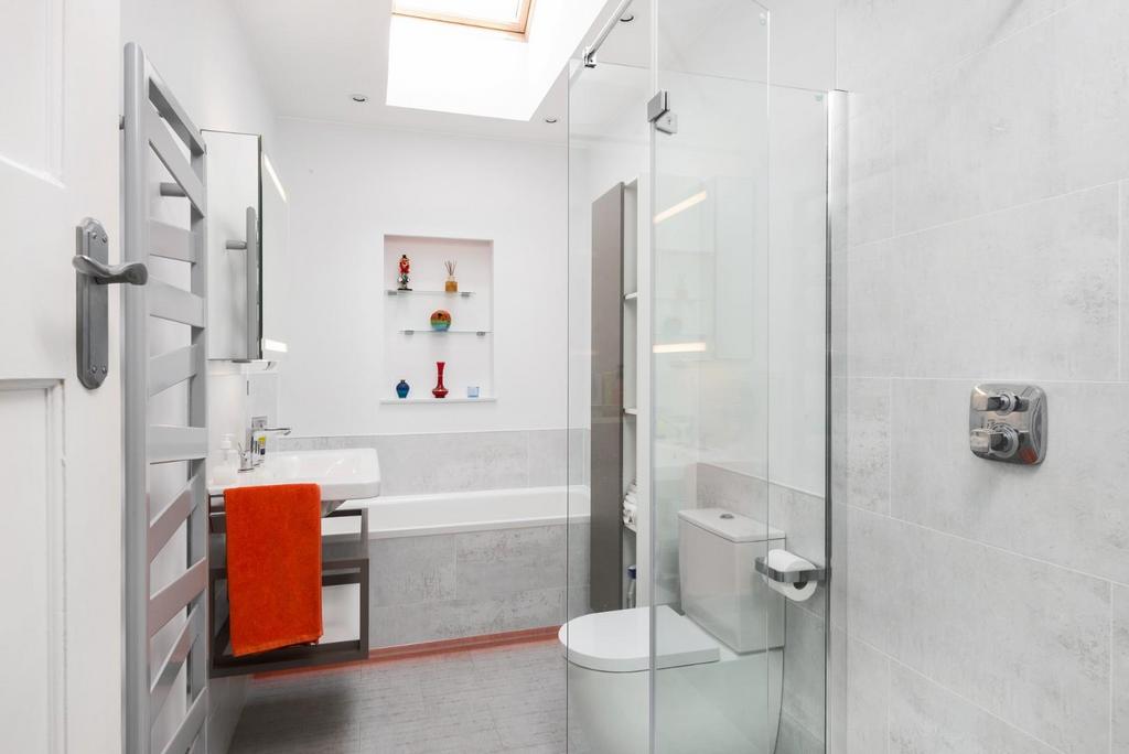 25 Bennetts Road, Bath, BA1 7 AW-7.jpg