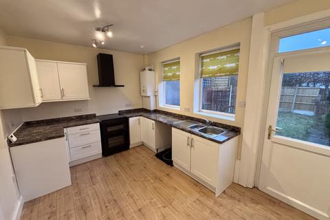 2 bedroom terraced house to rent, Crookings Lane, Penwortham PR1