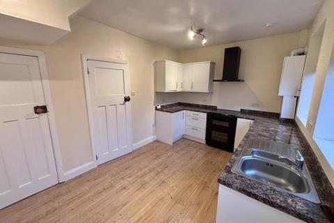 2 bedroom terraced house to rent, Crookings Lane, Penwortham PR1