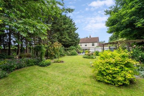5 bedroom detached house for sale, Sundon Road, Houghton Regis, LU5