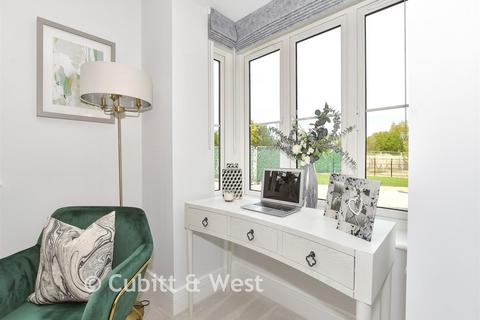 3 bedroom detached house for sale, The Gallops, Sandygate Lane, Lower Beeding, Horsham, West Sussex
